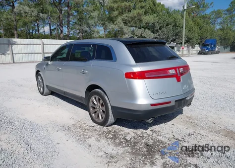 2013 Lincoln Mkt из США, поврежденный, VIN 2LMHJ5FK3DBL57831
